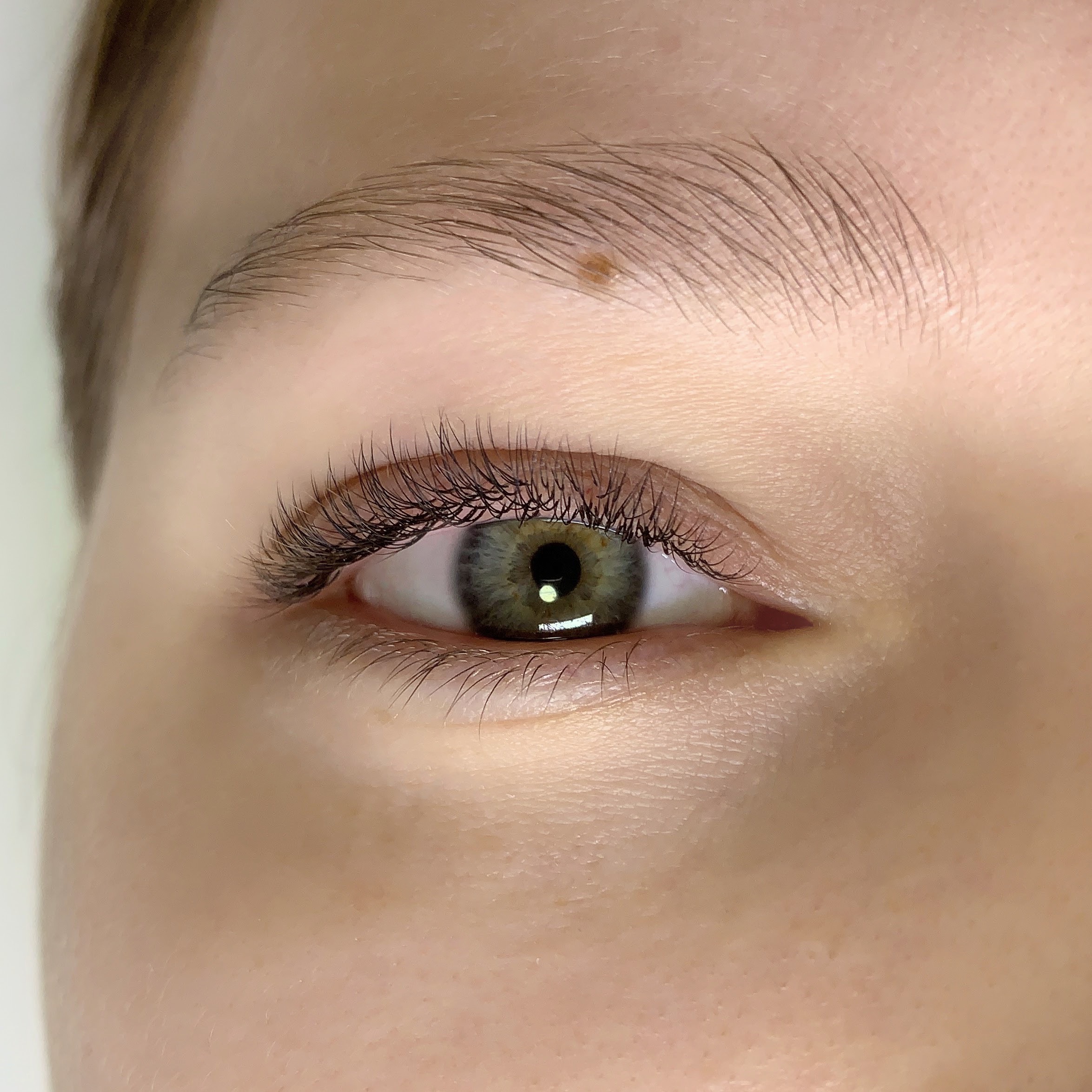 Классическое (1D - классика) наращивание ресниц